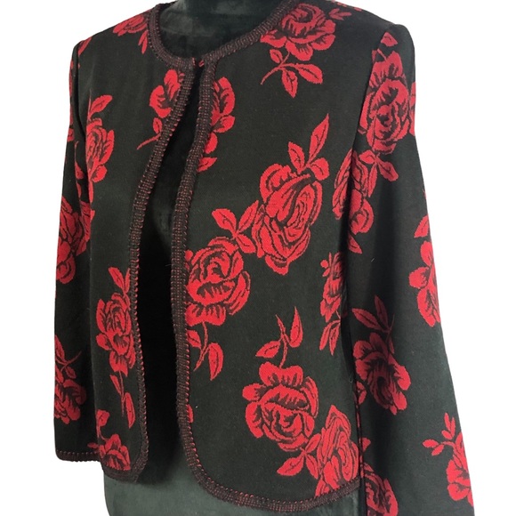 Miss Dorby Black Blazer Large Red Roses size Petite Small - Picture 3 of 10